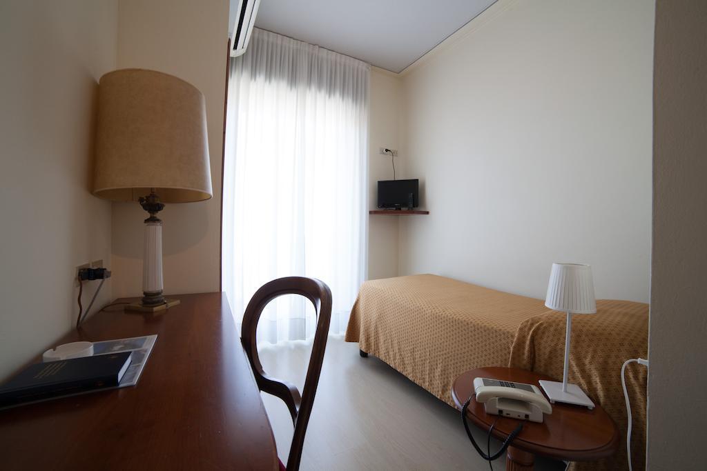 Albergo Miralago Verbania Pokój zdjęcie